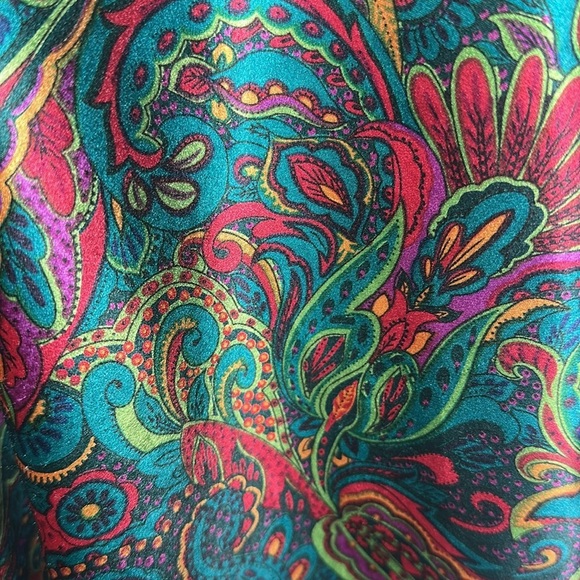 Vintage 80’s Victoria’s Secret Gold Label Colorful Paisley Satin Slip size Small - Picture 5 of 16